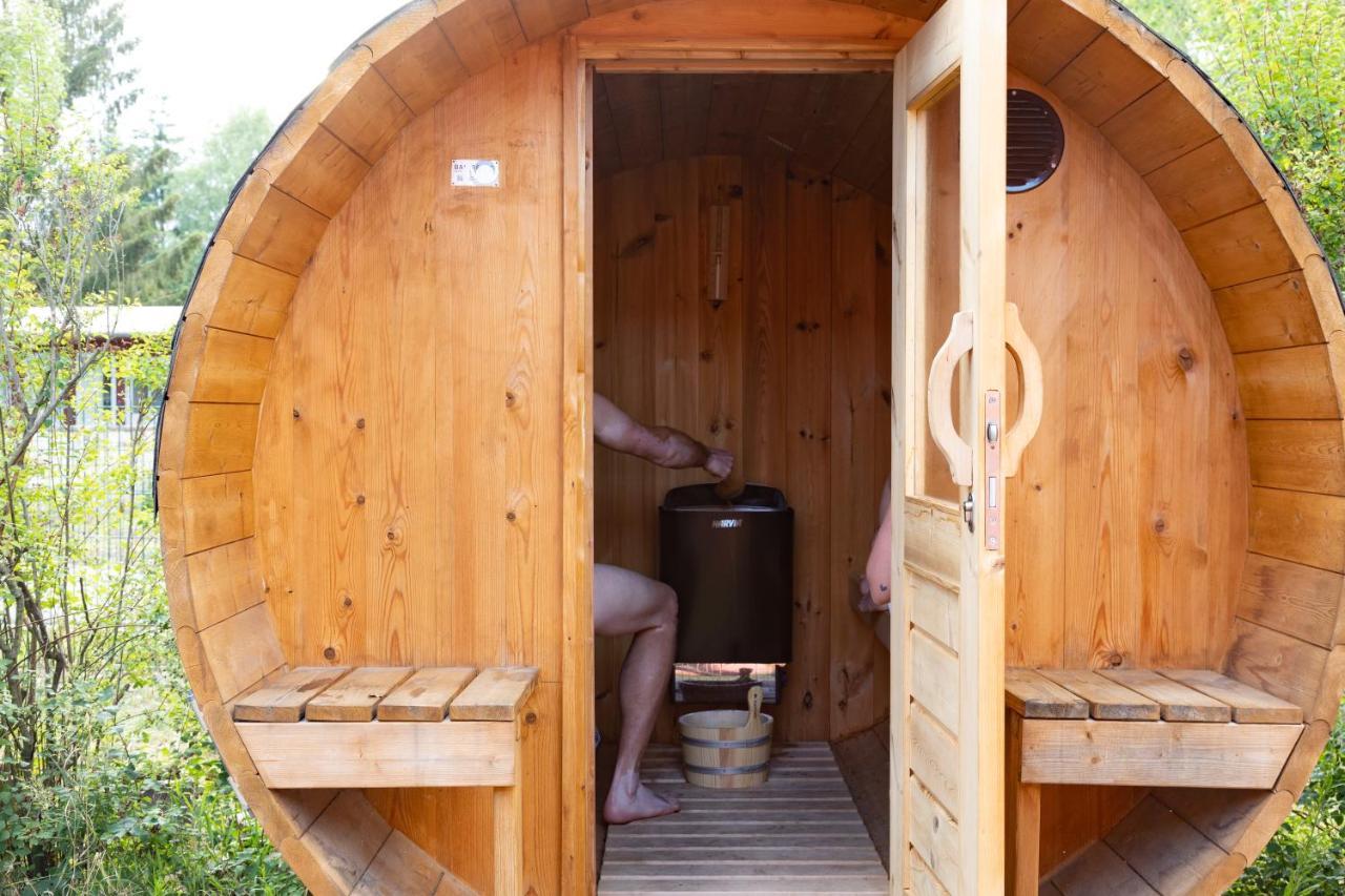 يواخيمستال Am Grimnitzsee Gemutliches Tiny House Bungalow Mit Sauna Und Kamin المظهر الخارجي الصورة